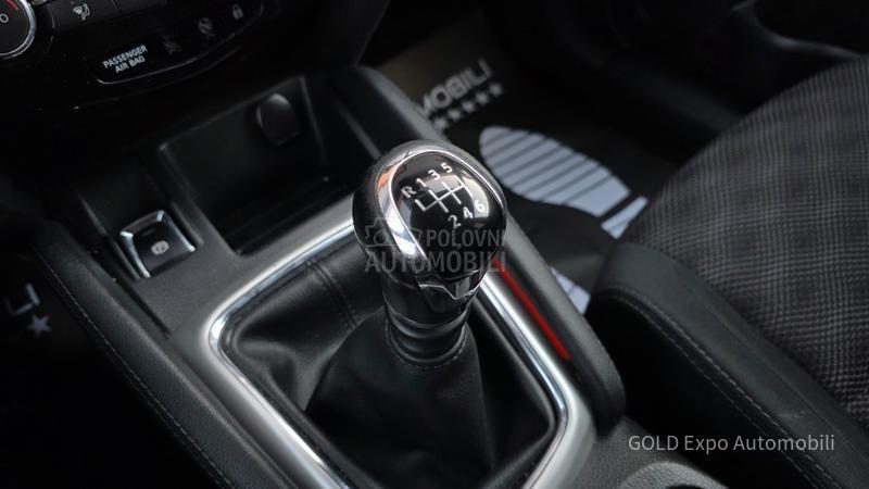 Nissan Qashqai 1.5 DCi VISIA 2WD