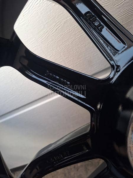 Aluminijumske felne rial sa gumamaCaptur 17" 4 x 100