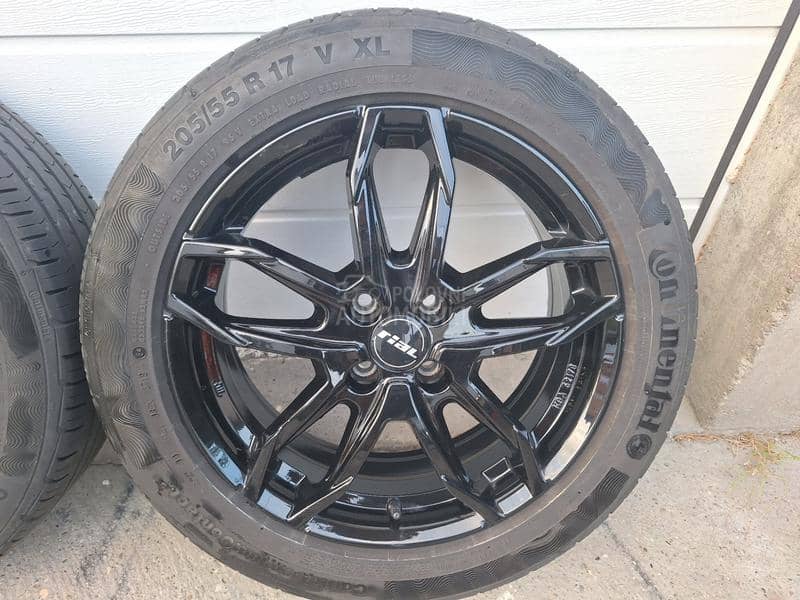 Aluminijumske felne rial sa gumamaCaptur 17" 4 x 100