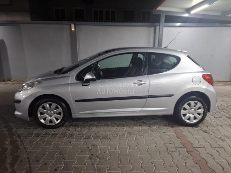 Peugeot 207 1.4