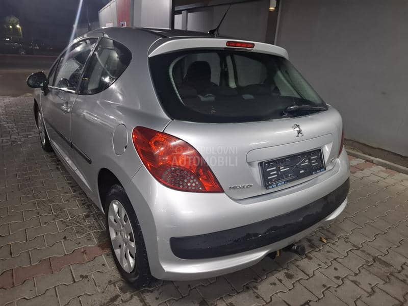 Peugeot 207 1.4