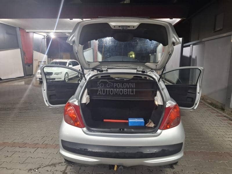 Peugeot 207 1.4