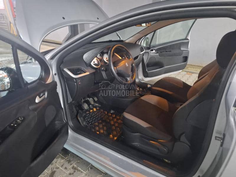 Peugeot 207 1.4