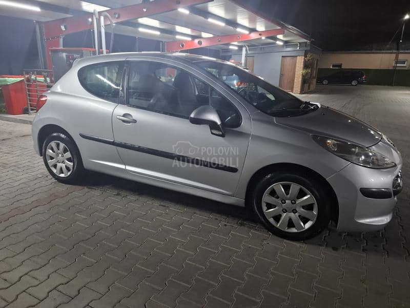 Peugeot 207 1.4