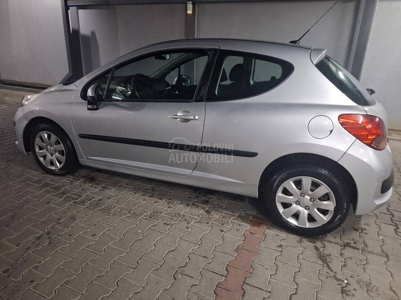 Peugeot 207 1.4