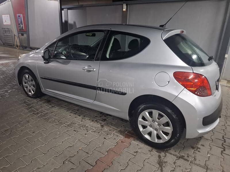 Peugeot 207 1.4