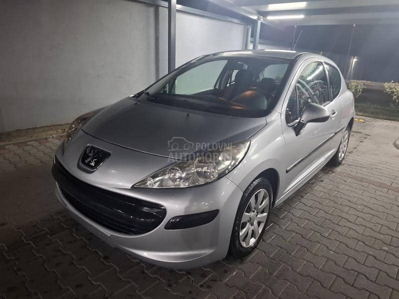 Peugeot 207 1.4