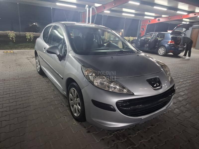 Peugeot 207 1.4