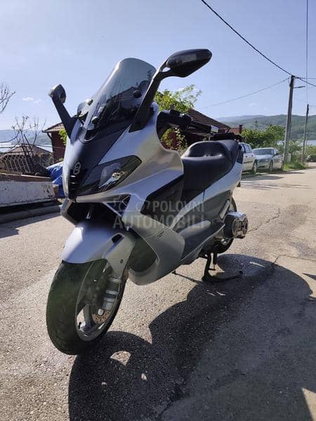 Gilera nexus