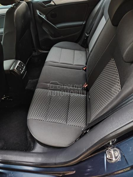 Volkswagen Golf 6 1.6  TDI NAV.