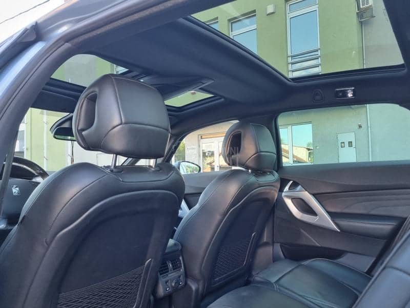 Citroen DS5 1.6B  PANO/LED