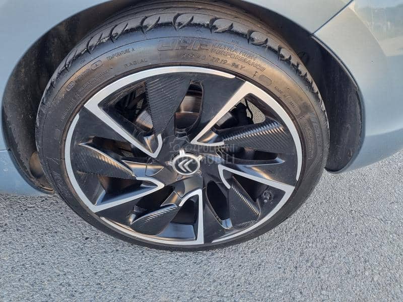 Citroen DS5 1.6B  PANO/LED