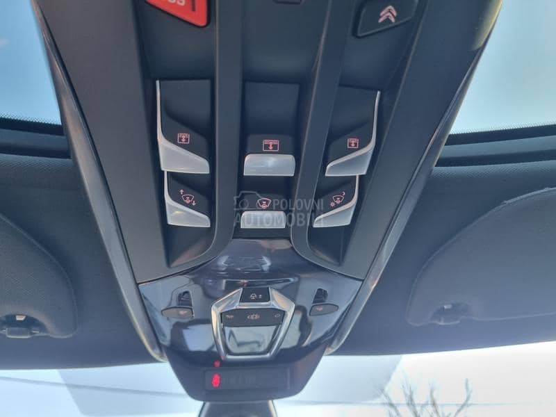 Citroen DS5 1.6B  PANO/LED