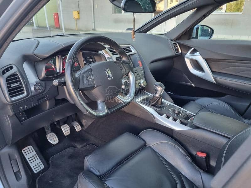 Citroen DS5 1.6B  PANO/LED