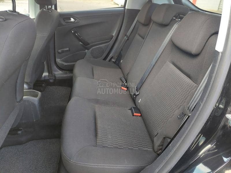 Peugeot 208 1.2B STYLE 5VR NOW