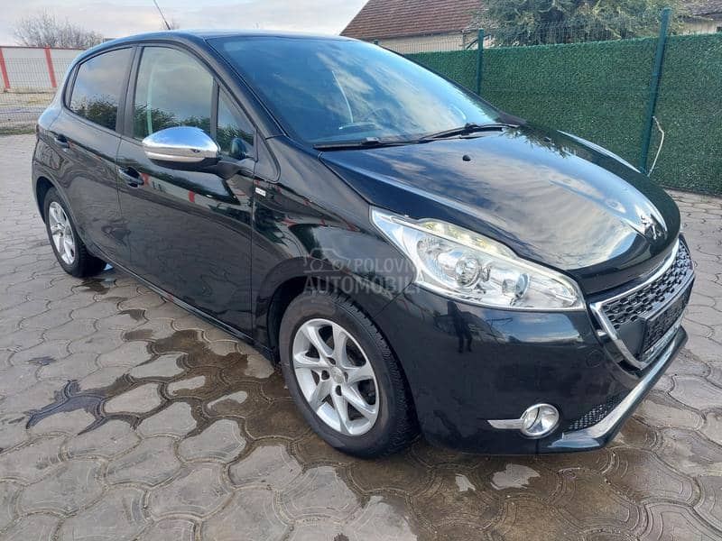 Peugeot 208 1.2B STYLE 5VR NOW