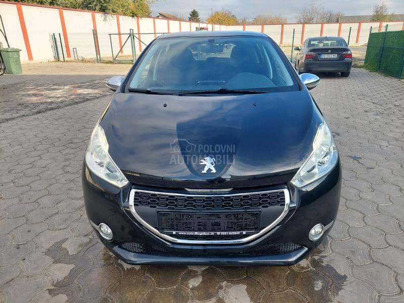 Peugeot 208 1.2B STYLE 5VR NOW
