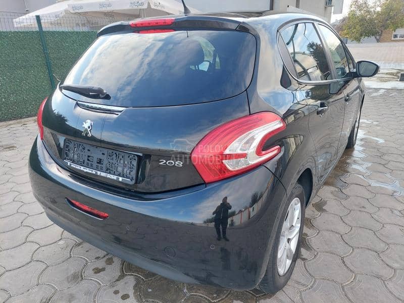 Peugeot 208 1.2B STYLE 5VR NOW