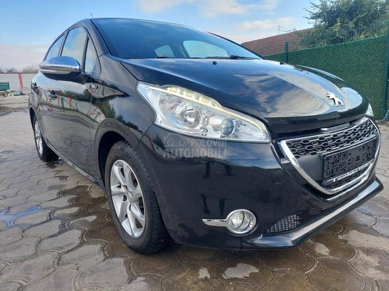 Peugeot 208 1.2B STYLE 5VR NOW