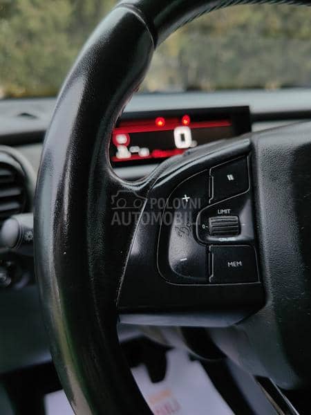 Citroen C4 Cactus 1.5BlueHDI SHINE
