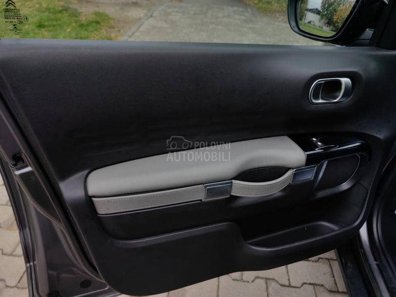Citroen C4 Cactus 1.5BlueHDI SHINE