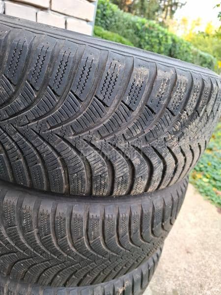 Hankook 205/55 R16 Zimska