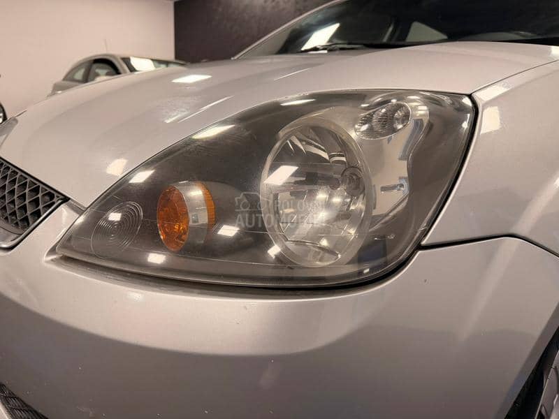 Ford Fiesta 1.4 ReStyle KAONOVA