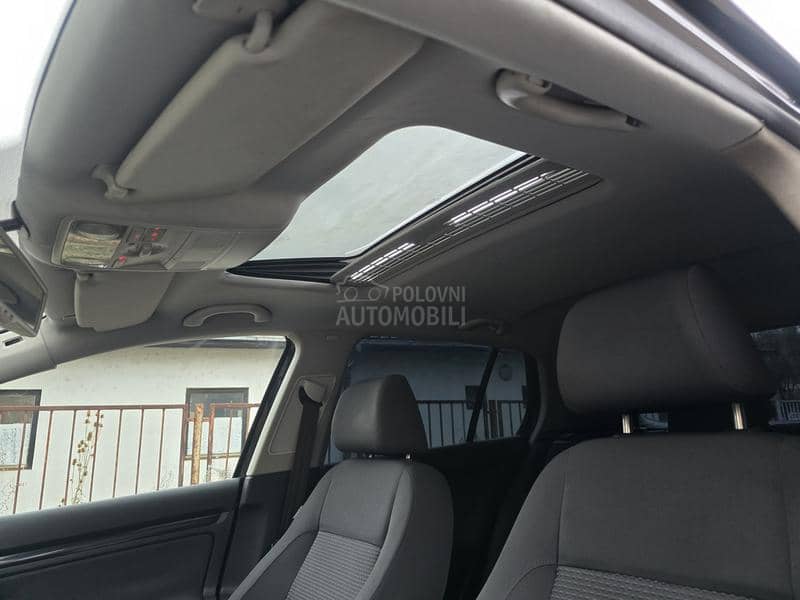 Volkswagen Golf 5 1.4TSI  R LINE