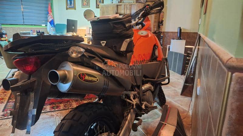 KTM 990