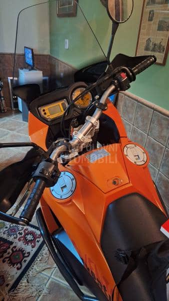 KTM 990
