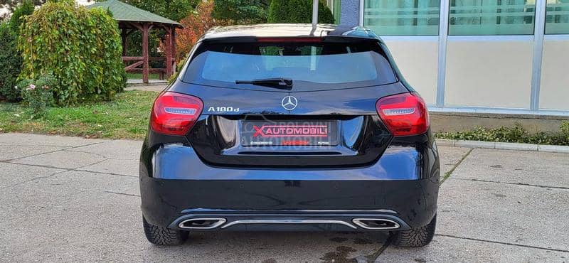 Mercedes Benz A 180 AMG line/NA.VI/RESTA