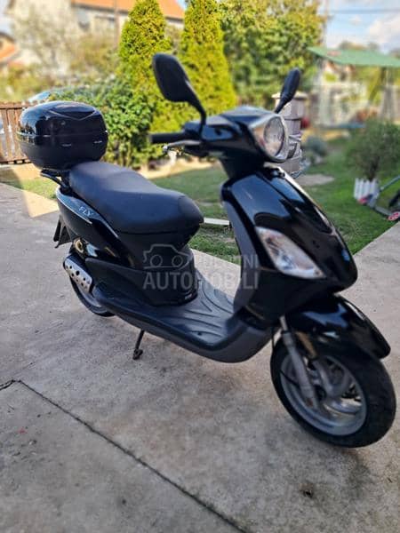 Piaggio FLY
