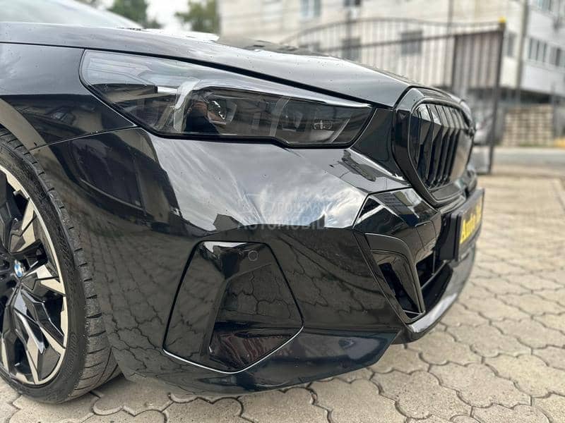 BMW 520 M ProPano Iconic HK