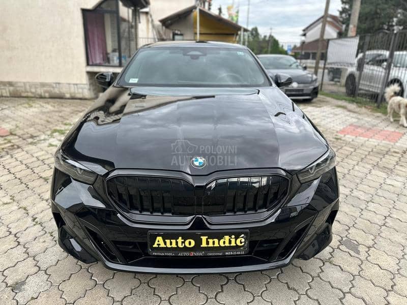 BMW 520 M ProPano Iconic HK