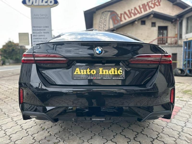 BMW 520 M ProPano Iconic HK