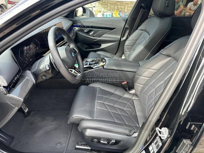 BMW 520 M ProPano Iconic HK