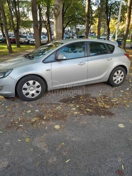 Opel Astra J 1,7 CDTI