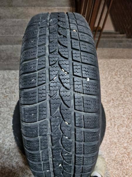 Tigar 185/60 R15 Zimska