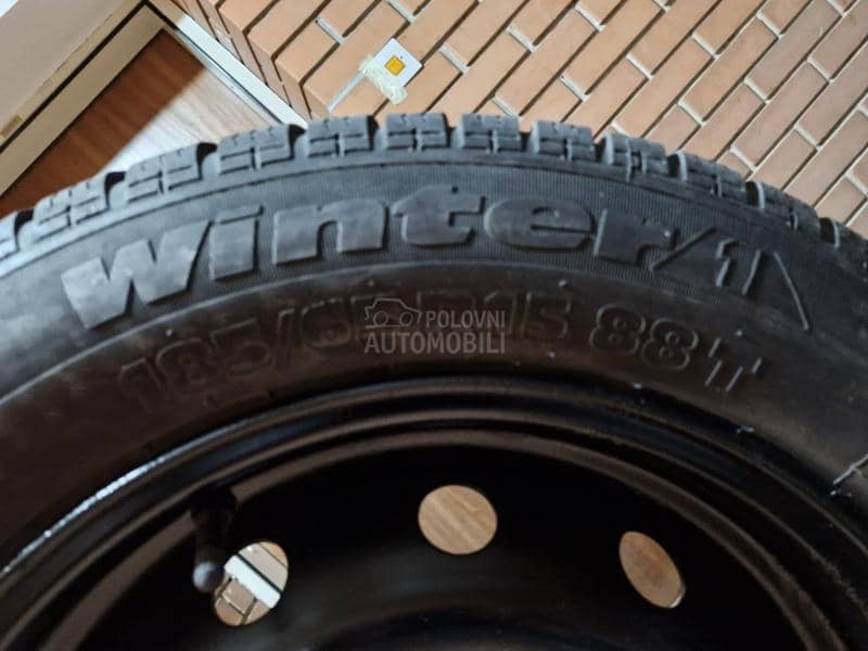Tigar 185/60 R15 Zimska