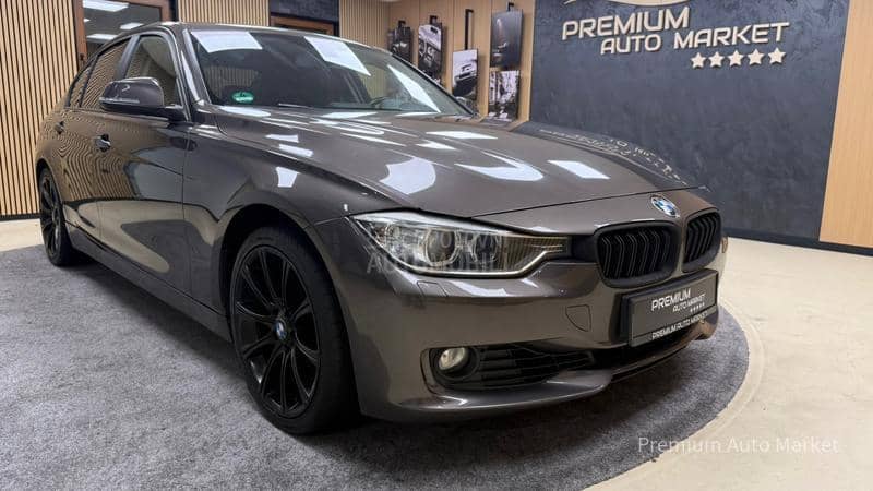 BMW 320 //2.0i//NAV.I//FUL