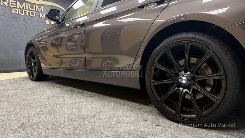 BMW 320 //2.0i//NAV.I//FUL