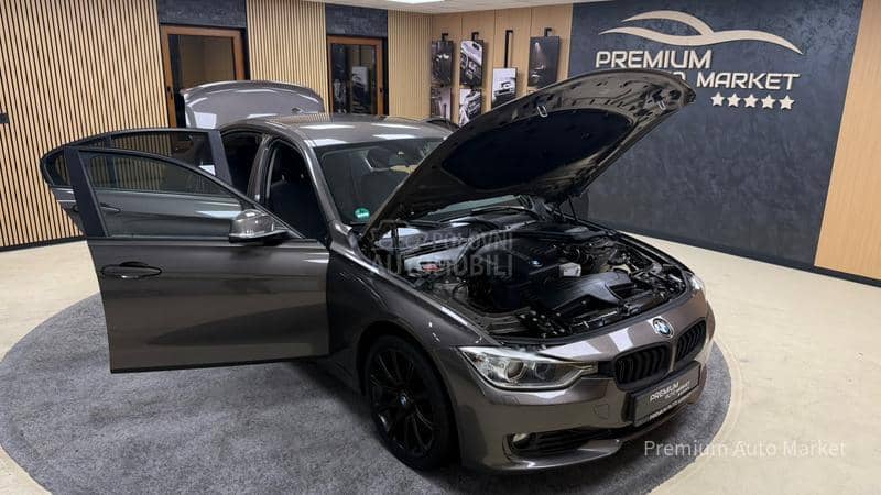 BMW 320 //2.0i//NAV.I//FUL