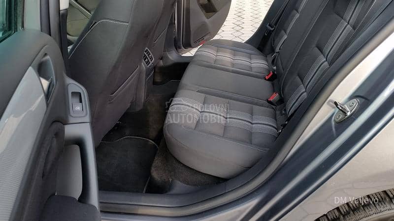 Volkswagen Golf 6 1.6TDI MATCH/KA0 N0V