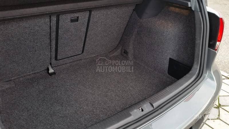 Volkswagen Golf 6 1.6TDI MATCH/KA0 N0V