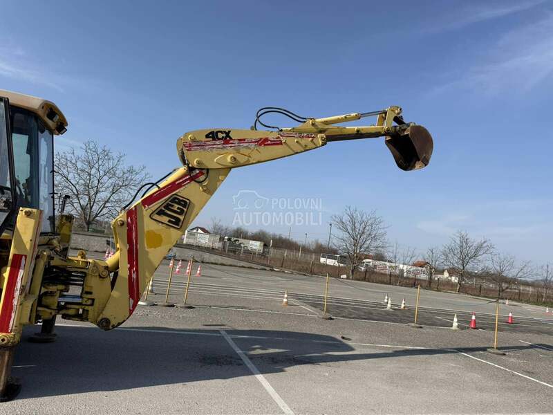 JCB 4CX
