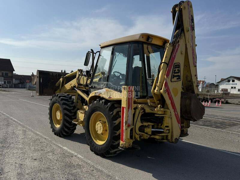 JCB 4CX