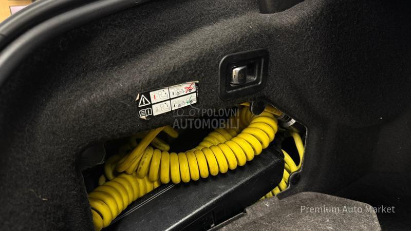 Mercedes Benz C 350e //HIBRID/360/PANO