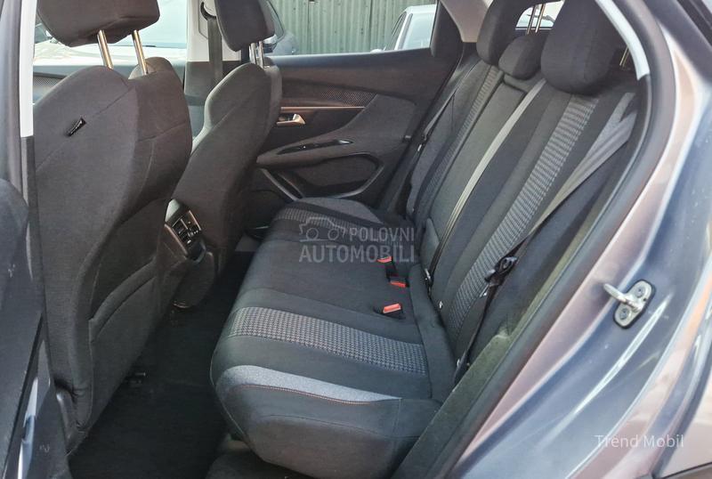 Peugeot 3008 1.2 Bussy AVTOMAT