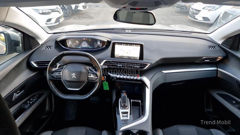 Peugeot 3008 1.2 Bussy AVTOMAT