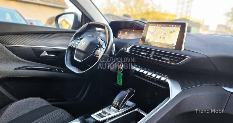 Peugeot 3008 1.2 Bussy AVTOMAT